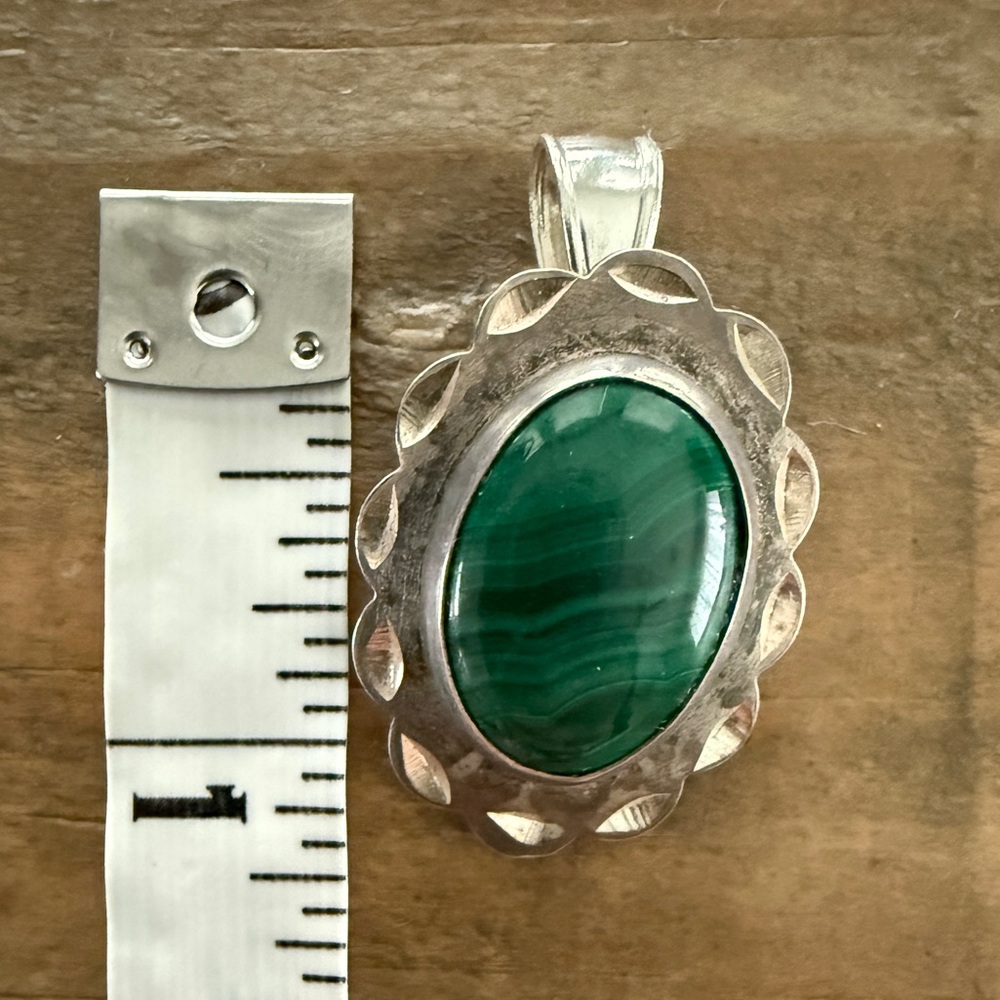 Vintage Native Navajo Sterling Silver and Malachite Pendant